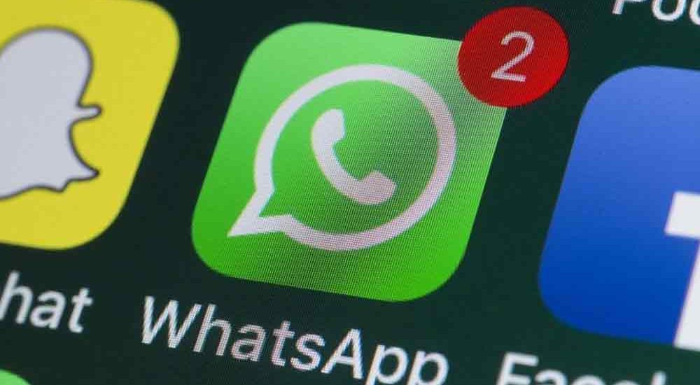 Grup WhatsApp dan Facebook Jadi Sarang Hoax Tumbuh Subur